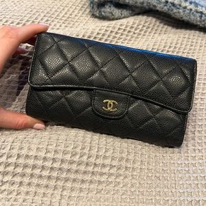 Chanel caviar black continental wallet with gold hardware